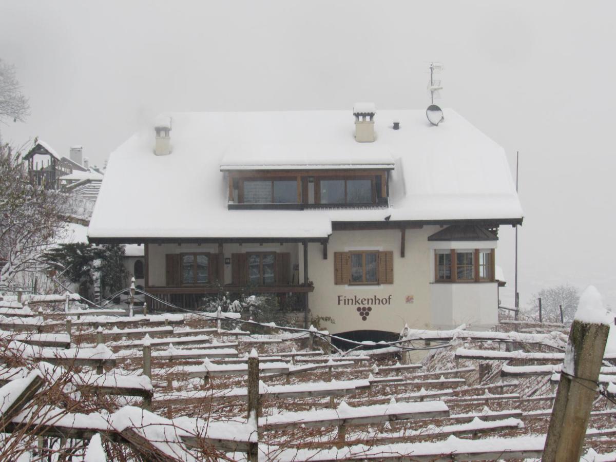 Finkenhof: Ferienwohungen - Urlaub Auf Dem Bauernhof Apartment Termeno Exterior photo
